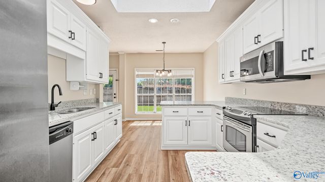 171 Garden Brook Drive, Madison, AL 35758
