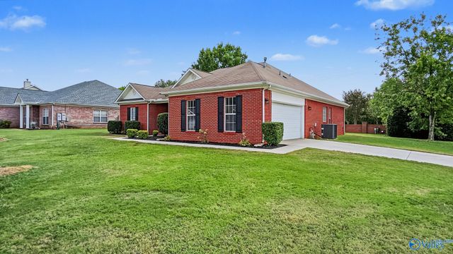 171 Garden Brook Drive, Madison, AL 35758