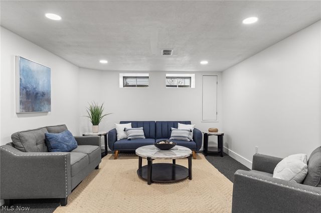 6486 Charles Road, North Olmsted, OH 44070