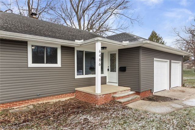 6486 Charles Road, North Olmsted, OH 44070