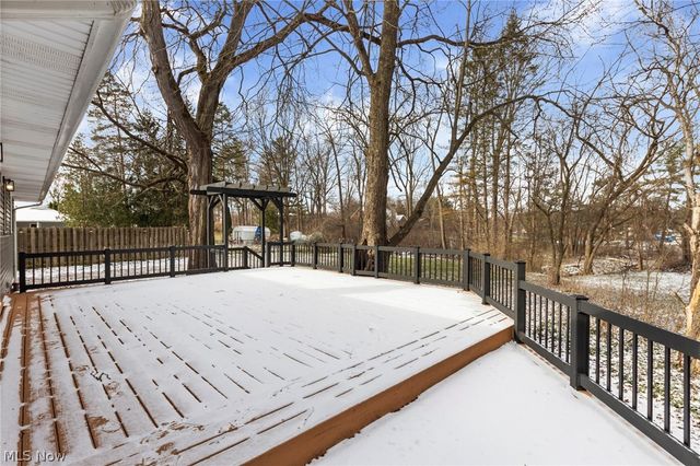 6486 Charles Road, North Olmsted, OH 44070