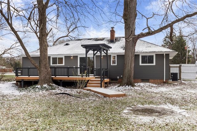 6486 Charles Road, North Olmsted, OH 44070