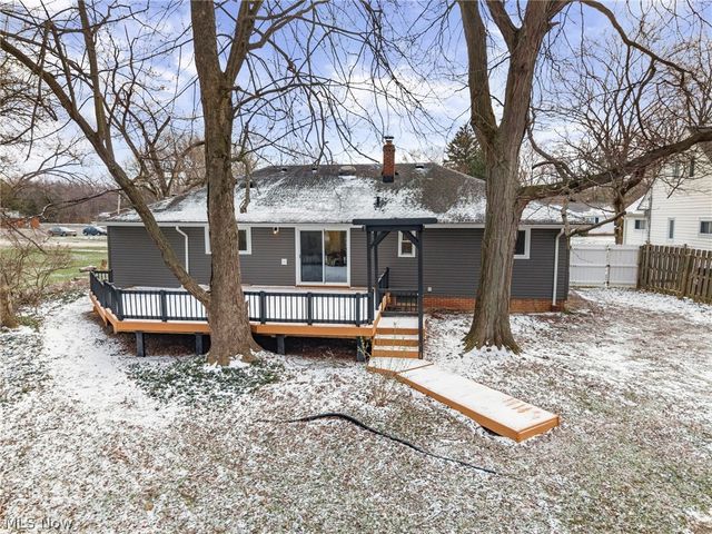 6486 Charles Road, North Olmsted, OH 44070