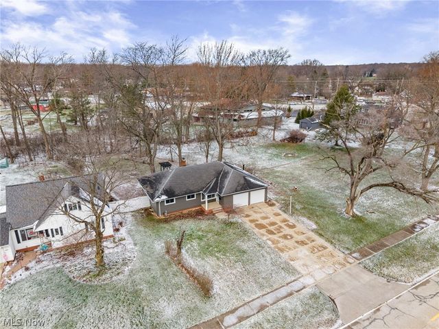 6486 Charles Road, North Olmsted, OH 44070