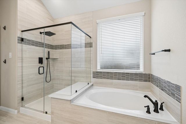 1924 Canyon Live Oak Street, Conroe, TX 77304