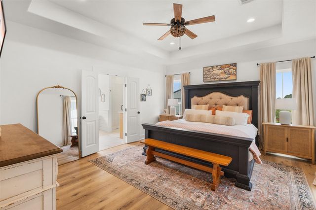 9075 Loop Road, Bellville, TX 77418