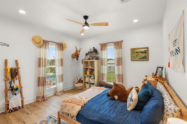 9075 Loop Road, Bellville, TX 77418