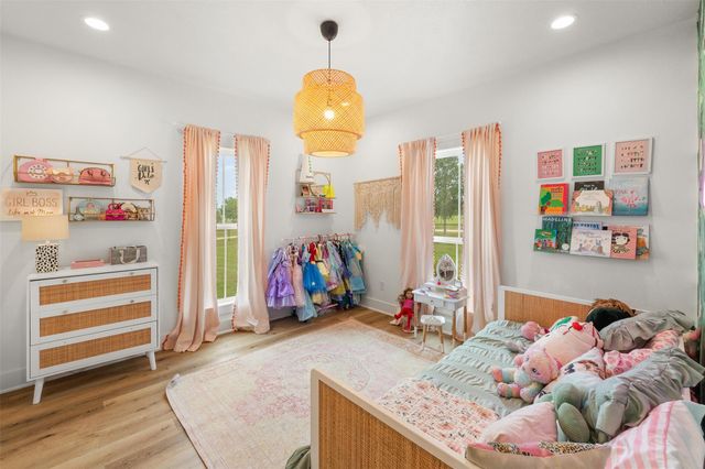 9075 Loop Road, Bellville, TX 77418