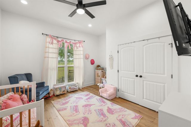 9075 Loop Road, Bellville, TX 77418