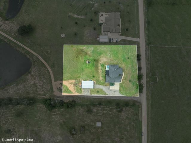 9075 Loop Road, Bellville, TX 77418