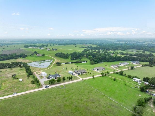 9075 Loop Road, Bellville, TX 77418