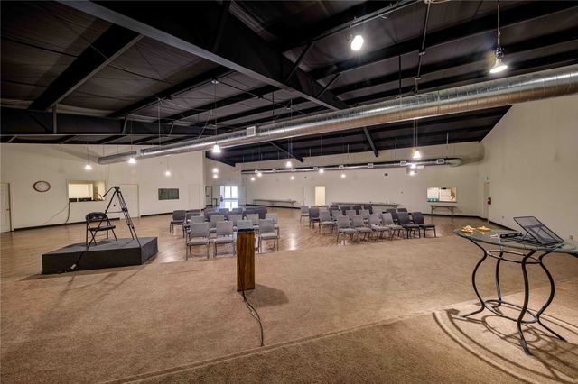 205 N Davis Street, Chico, TX 76431