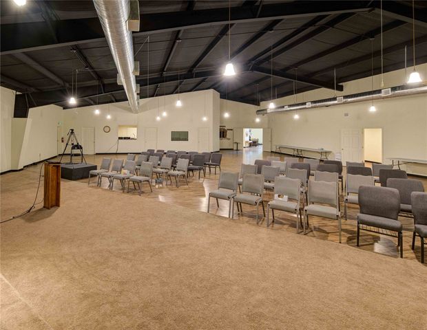 205 N Davis Street, Chico, TX 76431