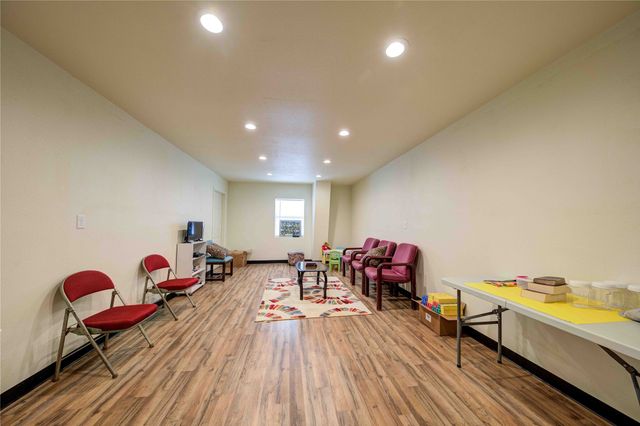 205 N Davis Street, Chico, TX 76431