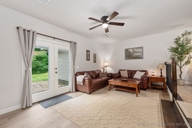 71230 S 324 Way, Wagoner, OK 74467