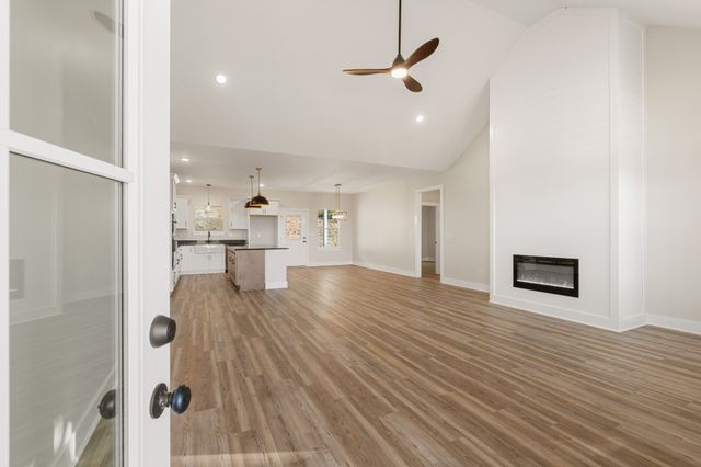 565 Bridle Path, Hartsville, TN 37074