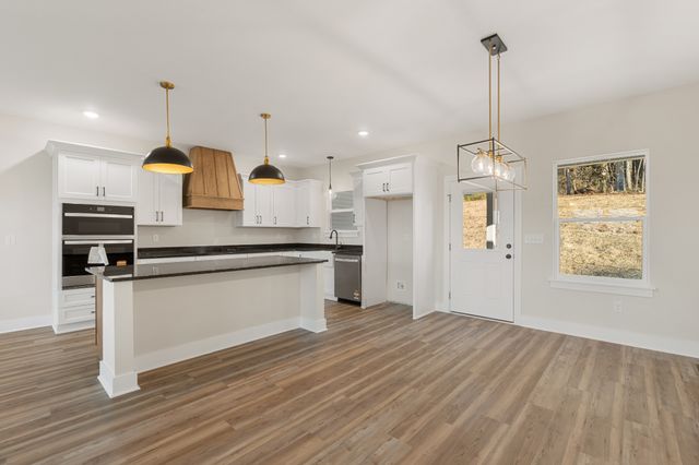 565 Bridle Path, Hartsville, TN 37074