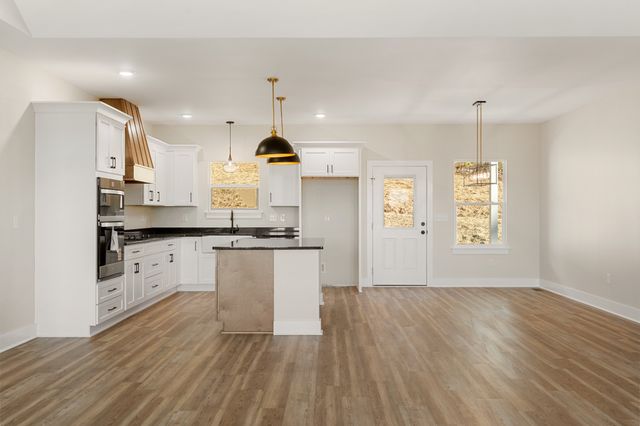 565 Bridle Path, Hartsville, TN 37074