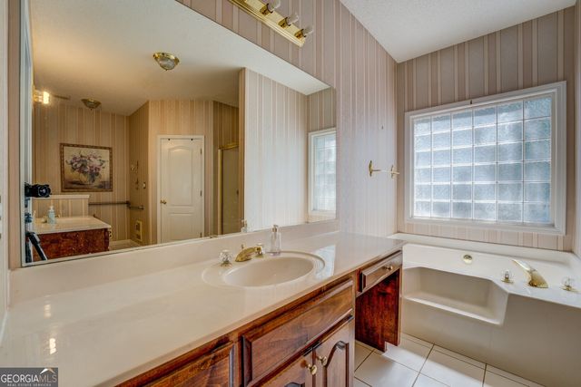 353 Crowell Road N, Covington, GA 30014