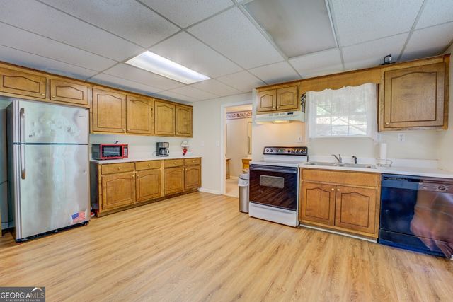 353 Crowell Road N, Covington, GA 30014