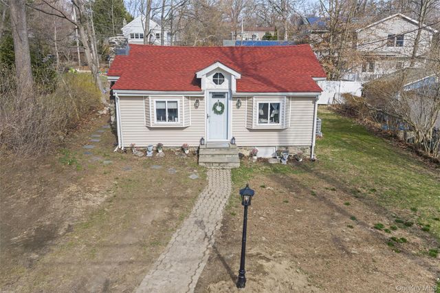 32 Forest Lane, Yorktown Heights, NY 10598