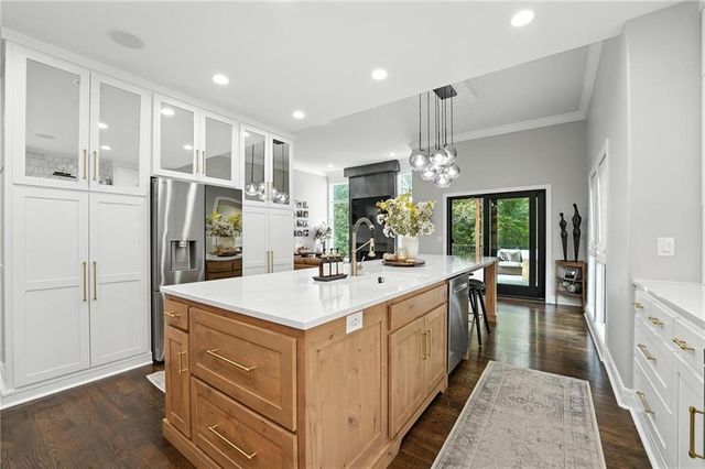 14670 NW 66th Street, Parkville, MO 64152