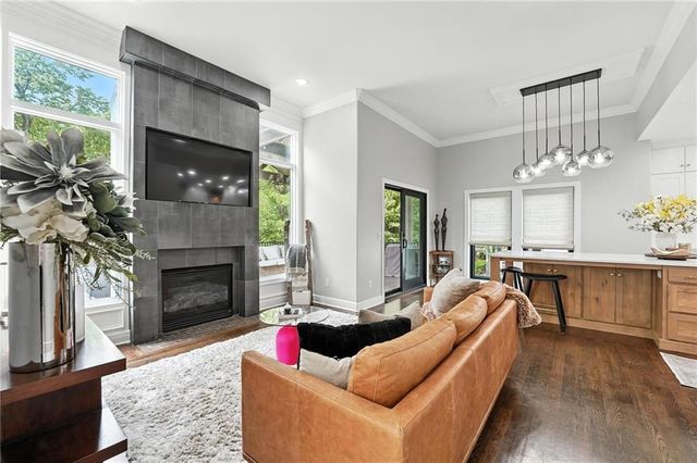 14670 NW 66th Street, Parkville, MO 64152