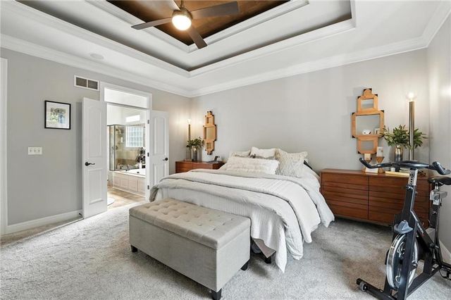 14670 NW 66th Street, Parkville, MO 64152