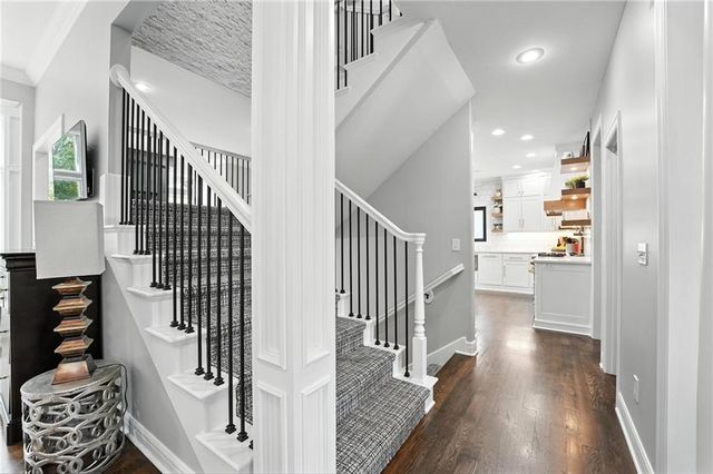 14670 NW 66th Street, Parkville, MO 64152