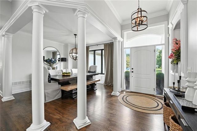 14670 NW 66th Street, Parkville, MO 64152