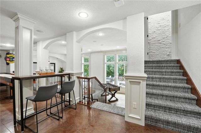 14670 NW 66th Street, Parkville, MO 64152