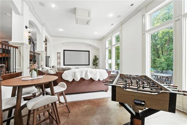 14670 NW 66th Street, Parkville, MO 64152