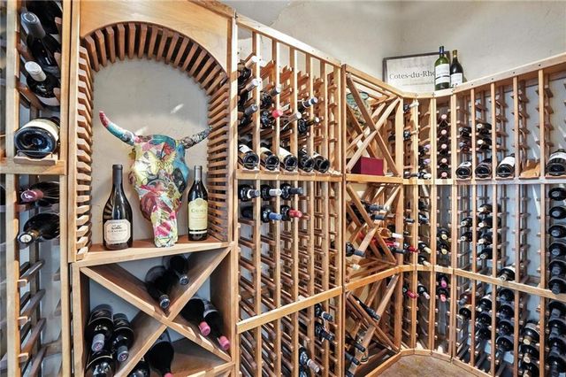 14670 NW 66th Street, Parkville, MO 64152