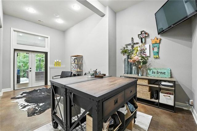 14670 NW 66th Street, Parkville, MO 64152