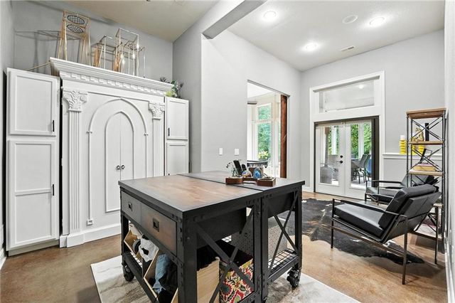 14670 NW 66th Street, Parkville, MO 64152