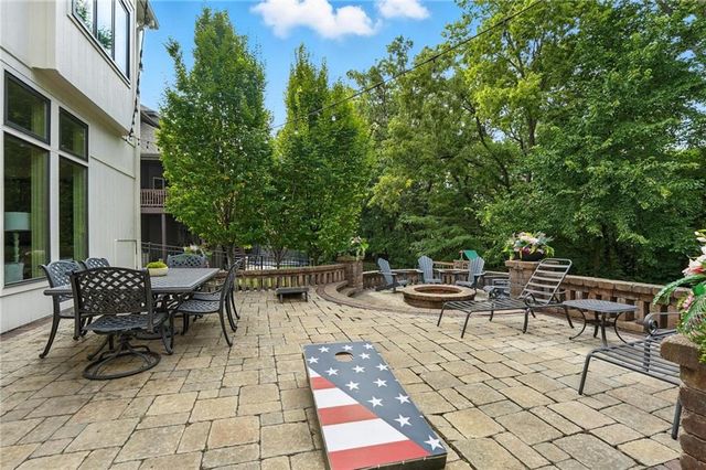 14670 NW 66th Street, Parkville, MO 64152