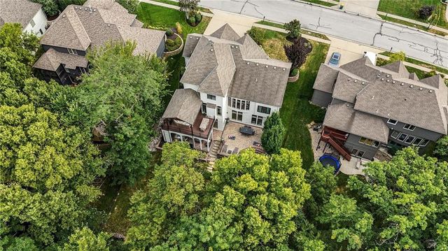 14670 NW 66th Street, Parkville, MO 64152