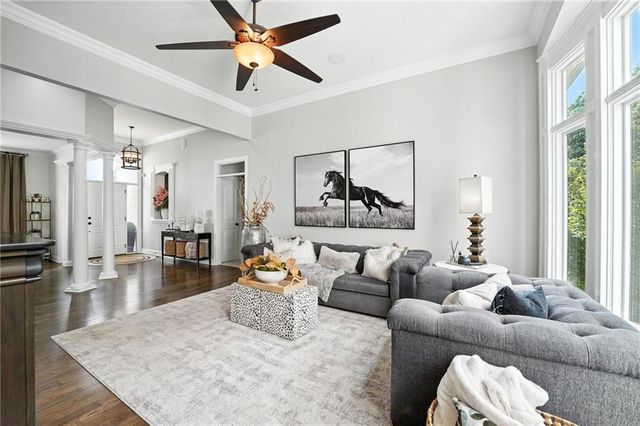 14670 NW 66th Street, Parkville, MO 64152