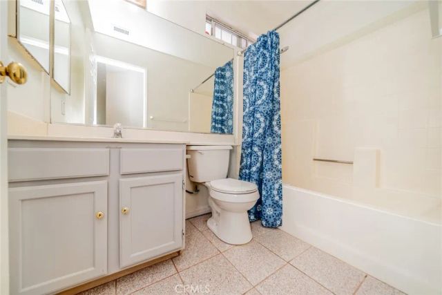 27495 Silverberry, Highland, CA 92346
