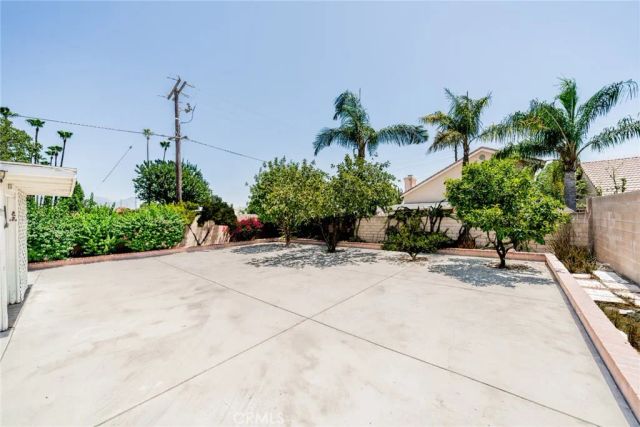 27495 Silverberry, Highland, CA 92346