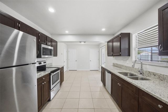 1441 MONTE LAKE DRIVE, Valrico, FL 33596