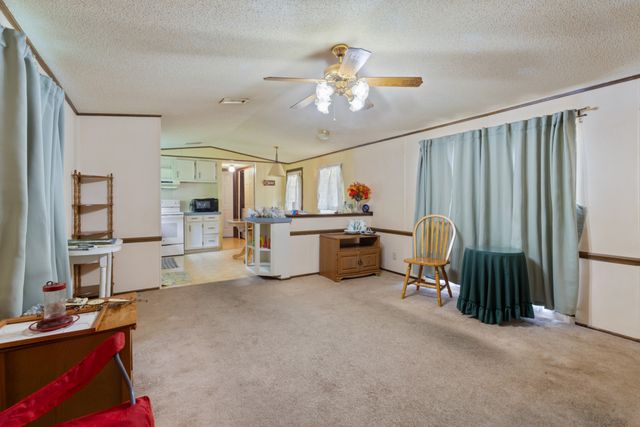 10325 Bekka Belle Cir, Bon Aqua, TN 37025