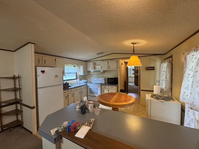 10325 Bekka Belle Cir, Bon Aqua, TN 37025