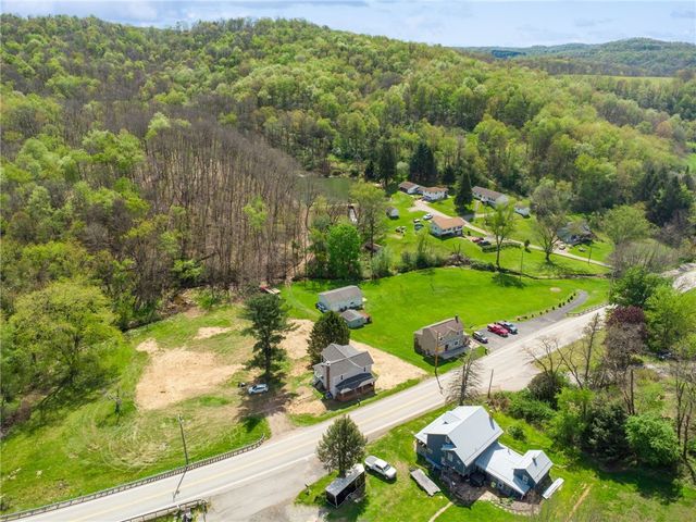 1856 Dime Road, Parks Twp, PA 15690