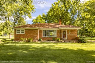 6346 Donaldson Drive, Troy, MI 48085