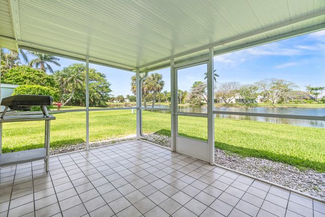 31 Misty Meadow Drive, Boynton Beach, FL 33436
