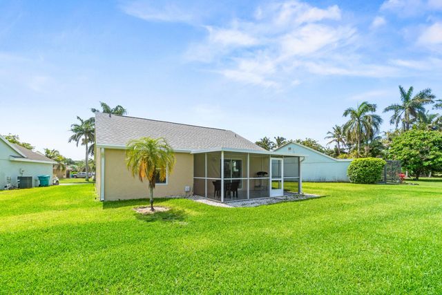 31 Misty Meadow Drive, Boynton Beach, FL 33436