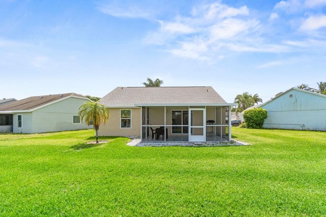 31 Misty Meadow Drive, Boynton Beach, FL 33436