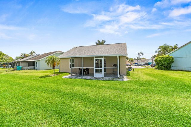 31 Misty Meadow Drive, Boynton Beach, FL 33436