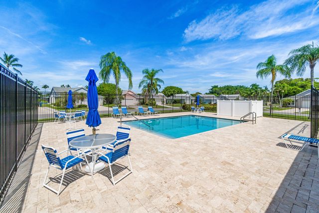 31 Misty Meadow Drive, Boynton Beach, FL 33436
